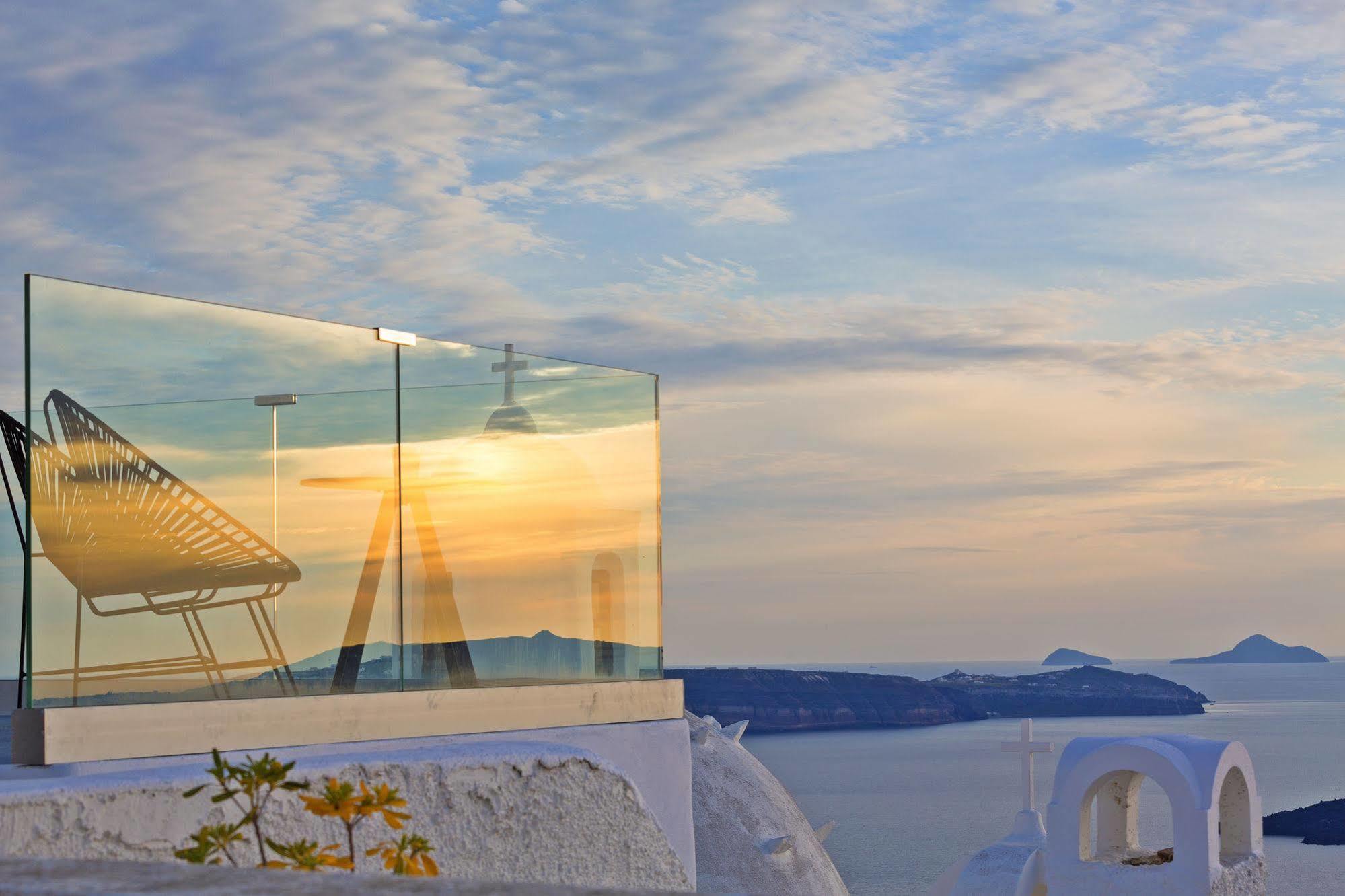 Aroma Suites Fira  Exteriör bild