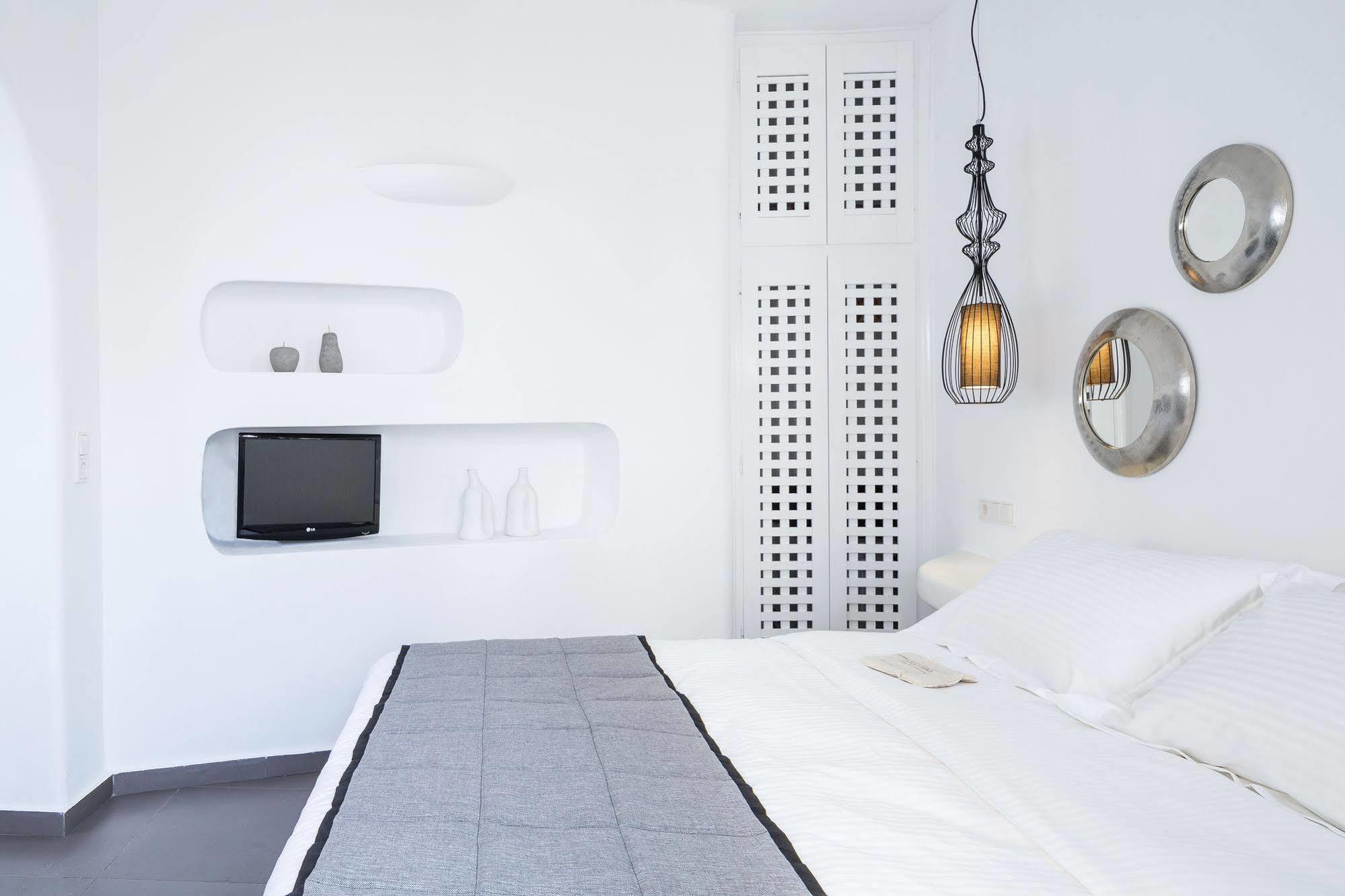 Aroma Suites Fira  Exteriör bild